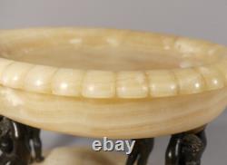 Centre De Table, Coupe En Albâtre Veiné Et Putti En Bronze Patiné, Napoléon III