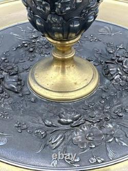 Centre de table à cornet Napoléon III L Oudry & Cie éditeur bronze doré argenté