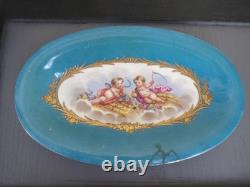 Centre de table porcelaine de Sèvres et monture bronze 1845 château des Tuilerie