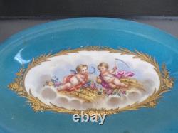 Centre de table porcelaine de Sèvres et monture bronze 1845 château des Tuilerie