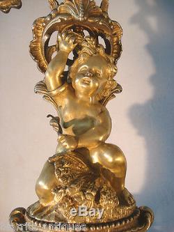Chandeliers aux puttis vendangeurs en bronze doré au mercure Epoque Napoléon III