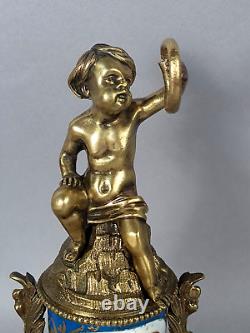 Cherubin bronze sur colonne bronze & porcelaine de Sèvres XIXe siècle B714