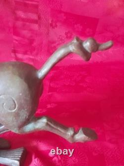 Cheval ancien en bronze au galop volant de style antique chine