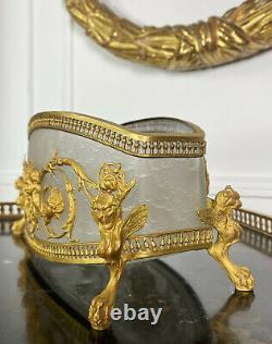Coupe D'époque Napoléon III En Verre Givré Orné De Bronze Doré À Décor De Putti