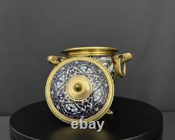 Coupe couverte en bronze à émaux cloisonnés