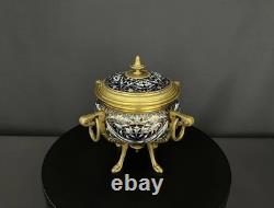 Coupe couverte en bronze à émaux cloisonnés