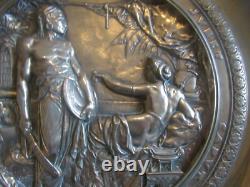 Coupe en bronze par Emile Picault Napoléon III d 34cm h 11,5cm