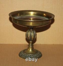 Coupe piédouche en bronze a décor de cerf époque Napoléon III