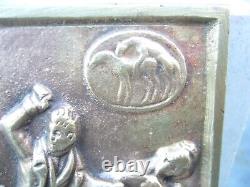 Curiosa Ancienne Plaque En Bronze Scene De Maison Close