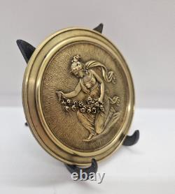 Dlg Barbedienne Médaillon / centre de coupe en bronze Naïade aux fleurs