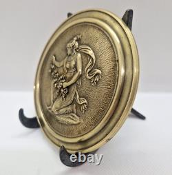 Dlg Barbedienne Médaillon / centre de coupe en bronze Naïade aux fleurs