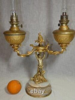 Double lampe à pétrole bronze doré et ciselé Napoléon III seconde moitié du19eme