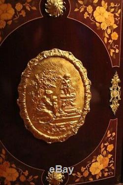 Encoignure meuble bas d'angle décor marqueté ornements bronze Napoléon 3