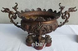 Ensemble Jardinière et 2 aiguillères en bronze époque Napoléon III