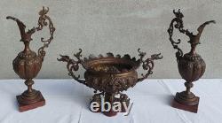 Ensemble jardinière et 2 aiguillères en bronze époque Napoléon III