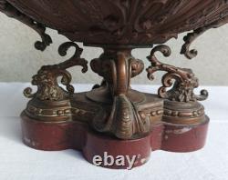 Ensemble jardinière et 2 aiguillères en bronze époque Napoléon III