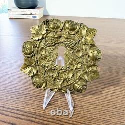 Entrée de serrure ancienne en bronze doré Décor floral et vigne, Napoleon III