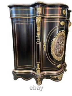Extraordinaire meuble français Napoléon III XIXème siècle bronzes