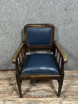 Fauteuil de barbier à système en bois massif époque Napoléon III vers 1880