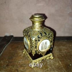 Flacon à odeur ou parfum Napoleon III bronze doré cristal rubis peinture Paris