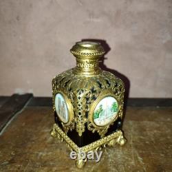 Flacon à odeur ou parfum Napoleon III bronze doré cristal rubis peinture Paris