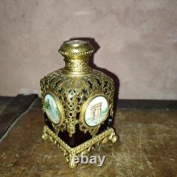 Flacon à odeur ou parfum Napoleon III bronze doré cristal rubis peinture Paris