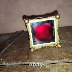 Flacon à odeur ou parfum Napoleon III bronze doré cristal rubis peinture Paris