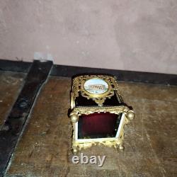 Flacon à odeur ou parfum Napoleon III bronze doré cristal rubis peinture Paris