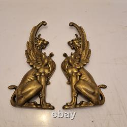 France Paire de griffons en bronze en appliques H. 30,5 cm XIXème