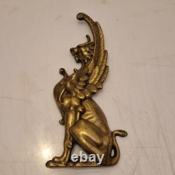 France Paire de griffons en bronze en appliques H. 30,5 cm XIXème
