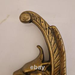 France Paire de griffons en bronze en appliques H. 30,5 cm XIXème