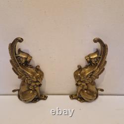 France Paire de griffons en bronze en appliques H. 30,5 cm XIXème