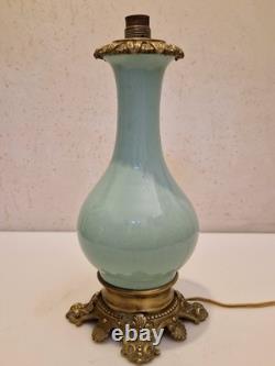 France Pied de lampe balustre en opaline vert-d'eau / céladon Napoléon III