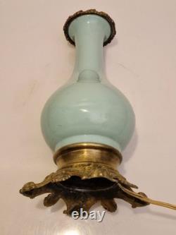 France Pied de lampe balustre en opaline vert-d'eau / céladon Napoléon III