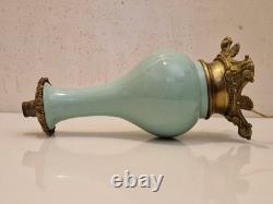 France Pied de lampe balustre en opaline vert-d'eau / céladon Napoléon III