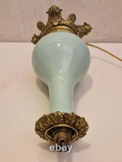 France Pied de lampe balustre en opaline vert-d'eau / céladon Napoléon III