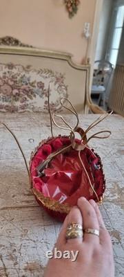 French Antique Napoleon III Mariage globe interior padded velvet cushion stand