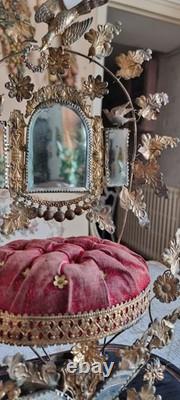 French Antique Napoleon III Mariage globe interior with Pink velvet cushion