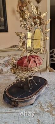 French Antique Napoleon III Mariage globe interior with Pink velvet cushion