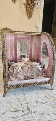 French ornate, antique glass display case coffre globe du mariee Napoleon III