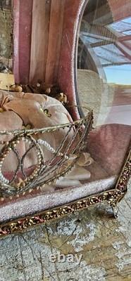 French ornate, antique glass display case coffre globe du mariee Napoleon III