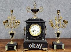 Garniture de pendule 3 pièces en bronze et marbre époque Napoléon III, vers 1880