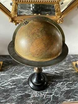 Globe Terrestre En Bois, Papier Et Bronze De La Maison Delamarche (1848-1876)