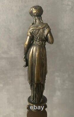 Grand Coupe papier en bronze femme à l'antique