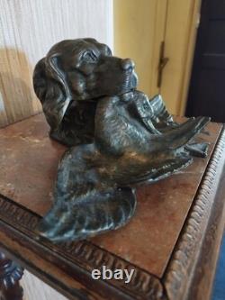 Grand Encrier Rare en Bronze à Décor de Scène de Chasse
