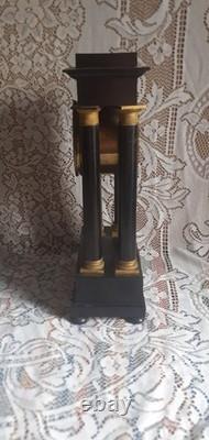H C. Horloger Pendule à colonnes bois noirci bronze doré époques Napoléon III