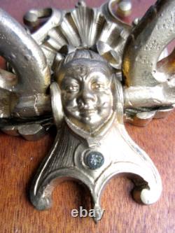 Heurtoir de porte en bronze doré, style Renaissance, époque Napoléon III