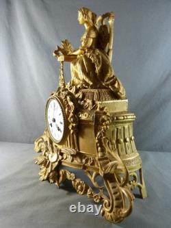 Horloge Pendule Napoléon III en Bronze Doré signé PG, 19ème Siècle, Fonctionne