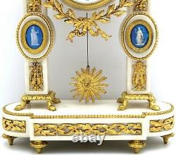 Horloge Pendule Portique d'époque Napoleon III -en Bronze dorè et marbre 19ème