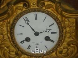 Horloge Pendule en Bronze du 19ème MOUVEMENT a RESTAURER